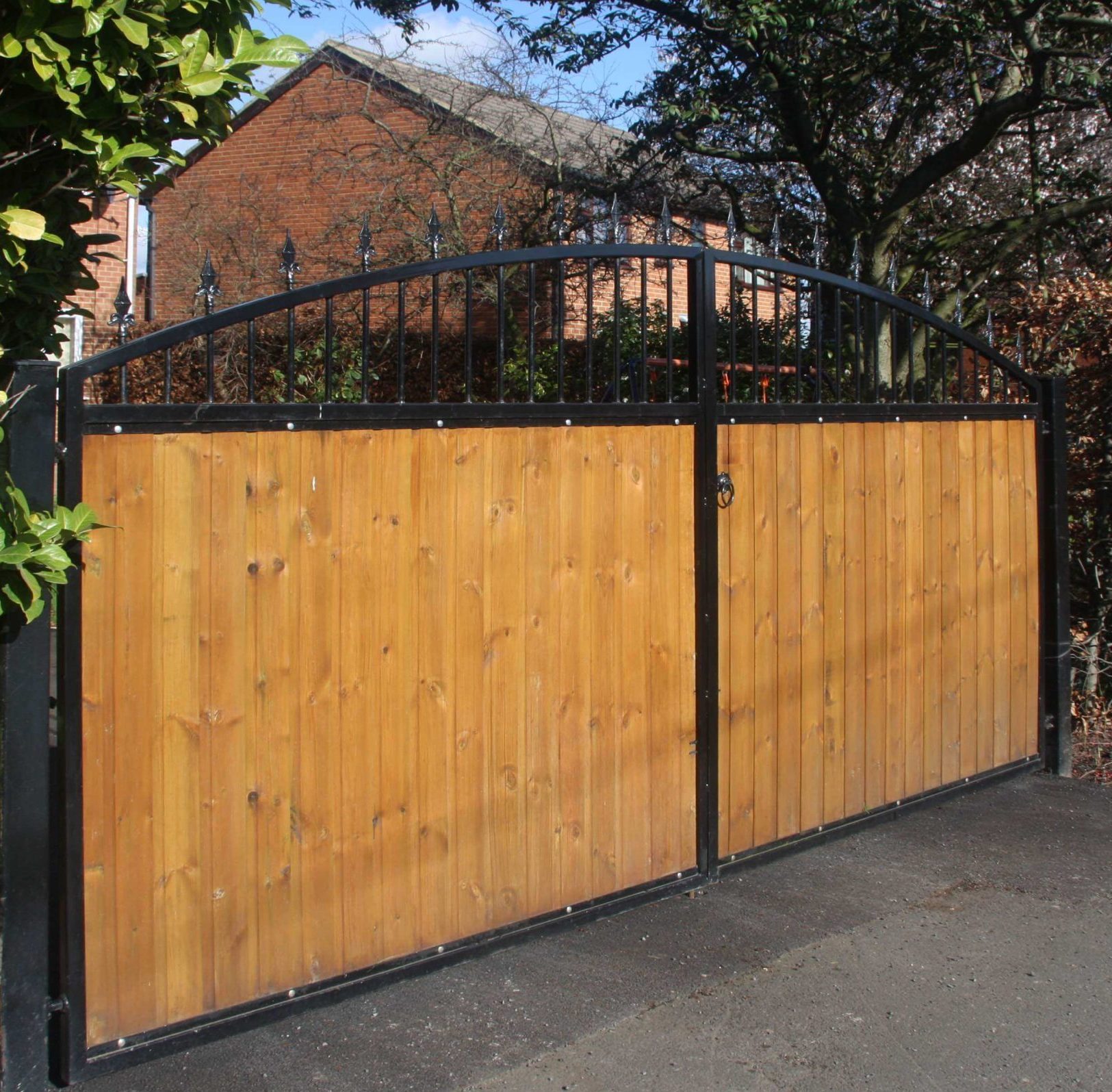 metal wall railing installers Surbiton KT6/KT5